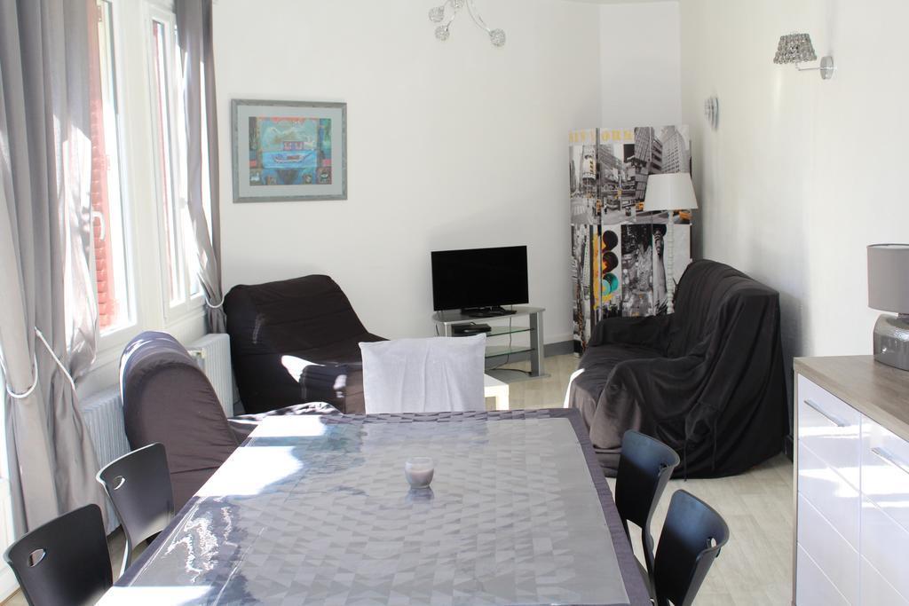 Cottage De Noelle Limoges Ngoại thất bức ảnh
